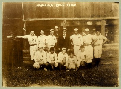 Honolulu ball team LCCN97515630