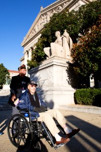 Honor Flight 20151019-01-003 (22312385346)
