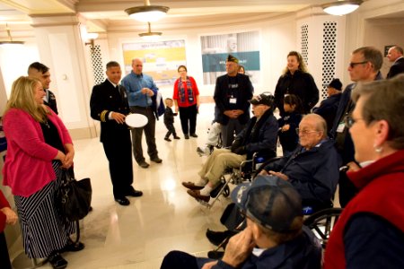 Honor Flight 20151019-01-009 (22325404302)