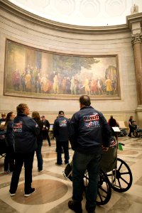Honor Flight 20151019-01-031 (21717324213)