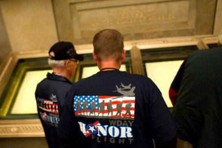 Honor Flight 20151019-01-025 (22325394632)