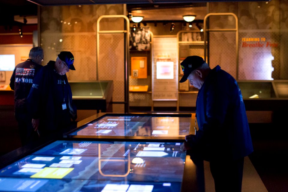Honor Flight 20151019-01-111 (22150322940)