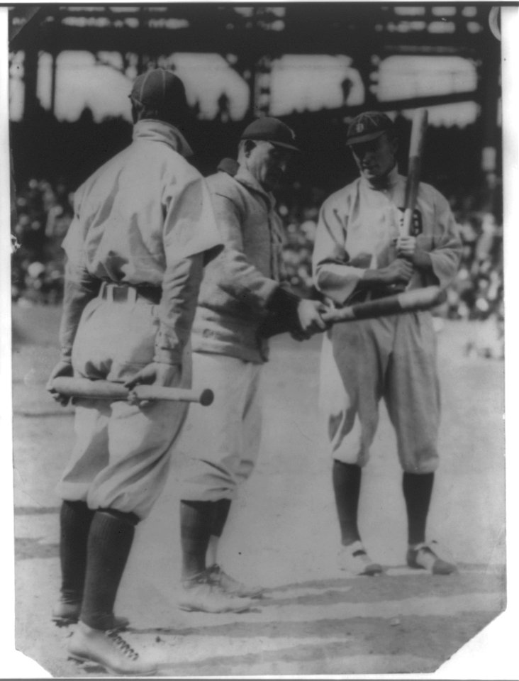 Honus Wagner, Pittsburgh NL and Ty Cobb, Detroit AL (baseball) LCCN2001704369