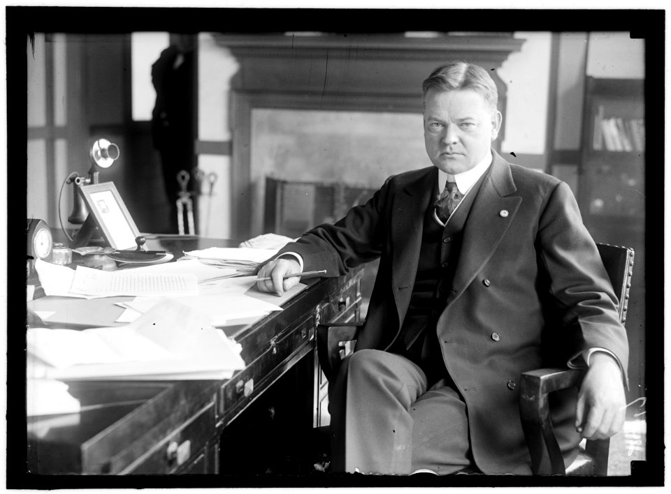 HOOVER, HERBERT C. HEAD OF FOOD ADM.; DIS. GEN. OF RELIEF, SUPR.; COUNCIL OF SUP. ANDRELIEF, ETC.; PRESIDENT OF THE UNITED STATES, 1929-1933 LCCN2016868991