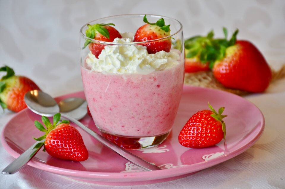 Berry cream shake
