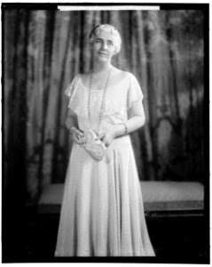 HOOVER, HERBERT C., MRS. LCCN2016860977