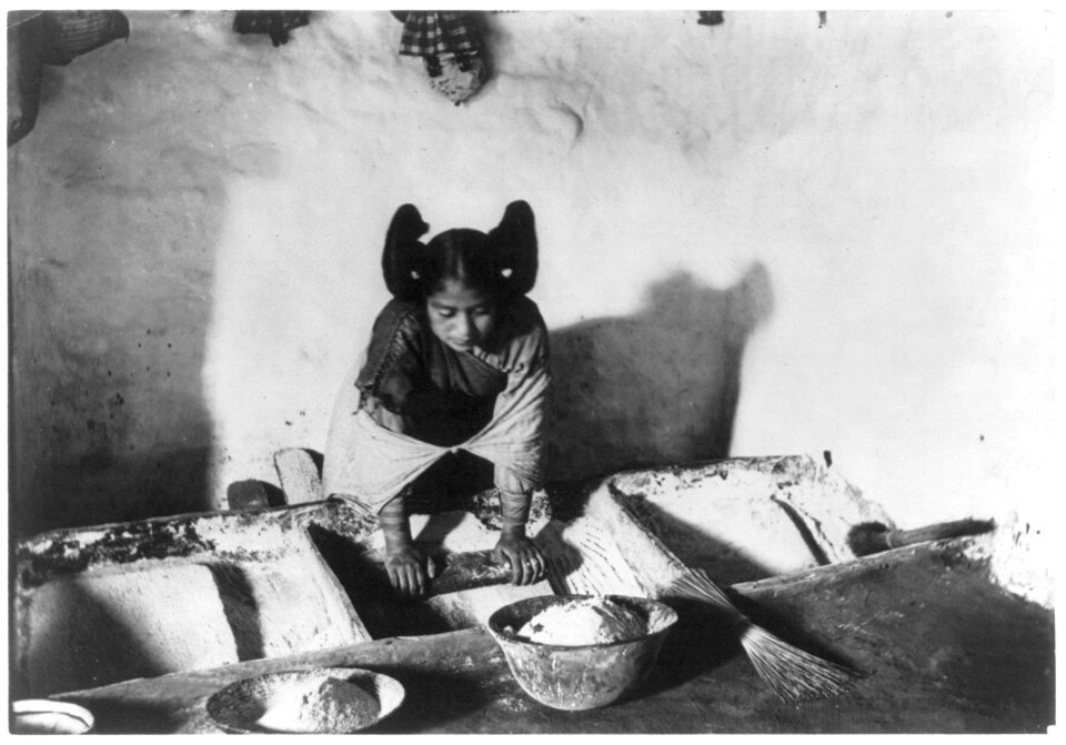 Hopi Maiden grinding corn, Arizona LCCN2006683505