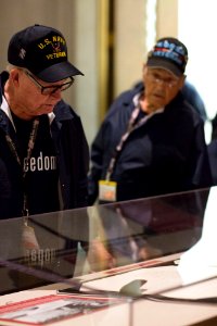 Honor Flight 20151019-01-110 (22150612898)
