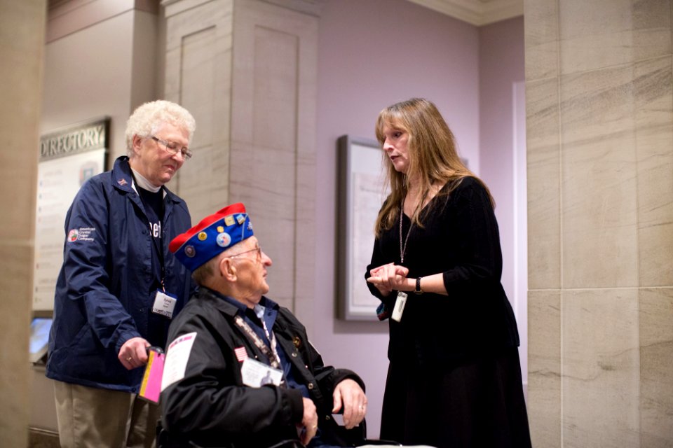Honor Flight 20151019-01-118 (22150319780)