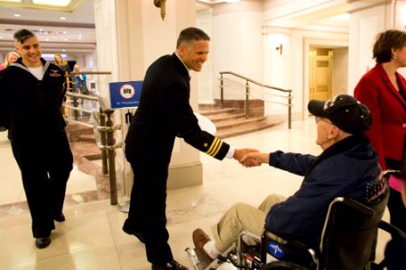 Honor Flight 20151019-01-006 (21717340523)