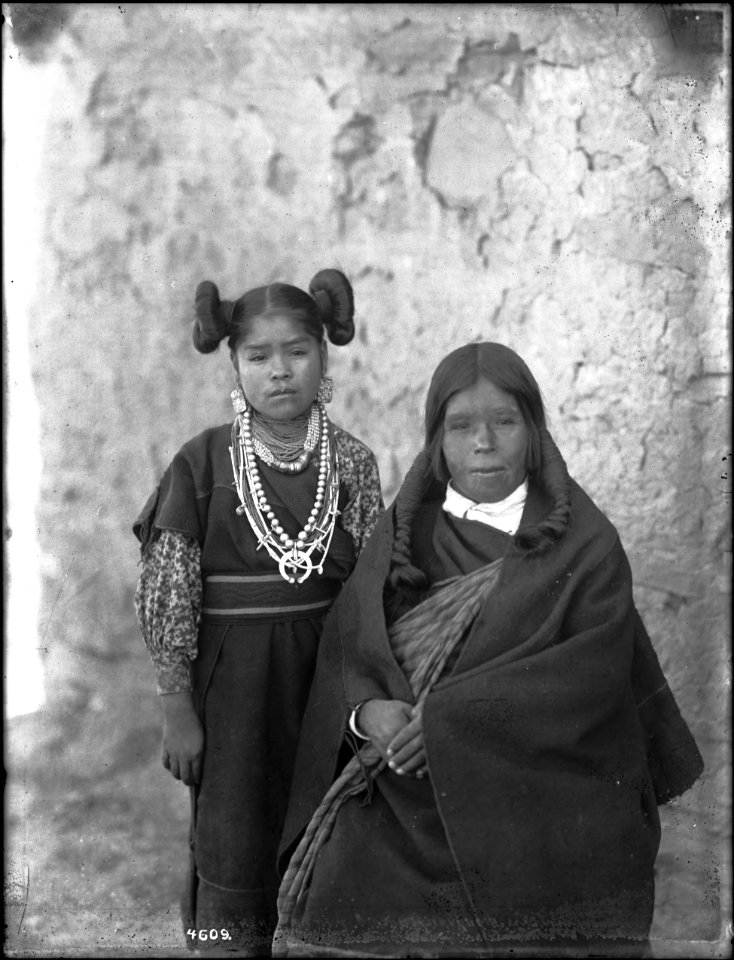Hopi mother and daughter from a wealthy family at Mishongnovi (Mashongnavi), Arizona, ca.1898 (CHS-4609)