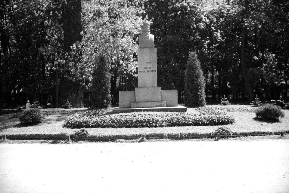 Horadnia, Haradnica, Eliza Ažeška. Горадня, Гарадніца, Эліза Ажэшка (H. Poddębski, 1932-35) (2)