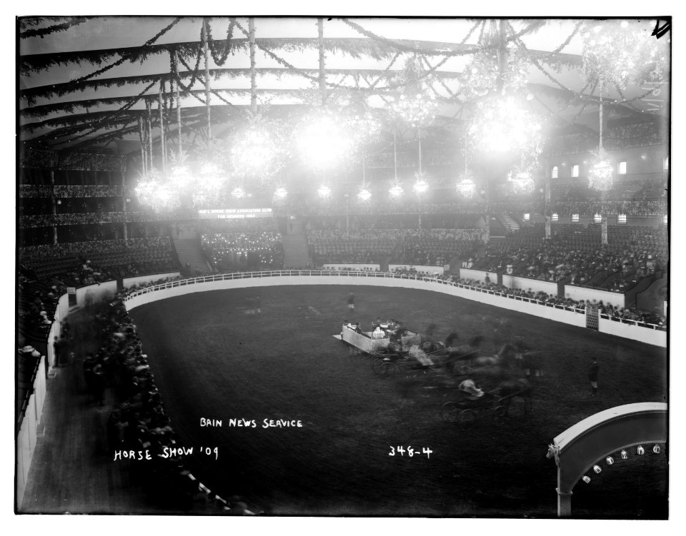 Horse Show LCCN2014681654
