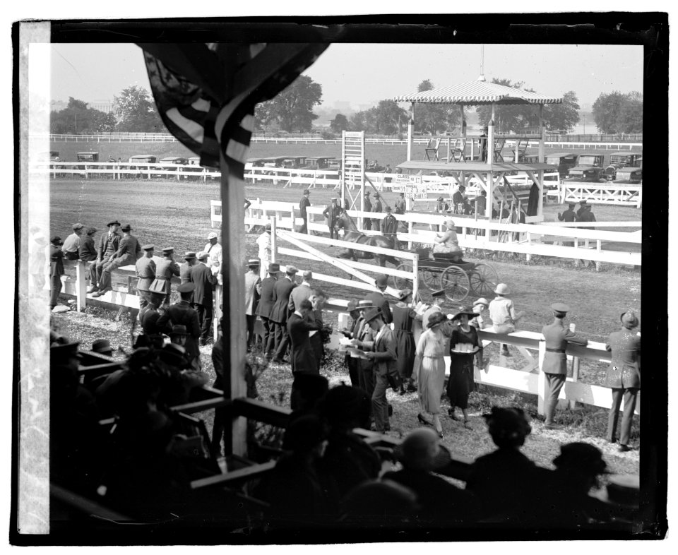 Horse show, 1922, 5-12-22 LOC npcc.06363