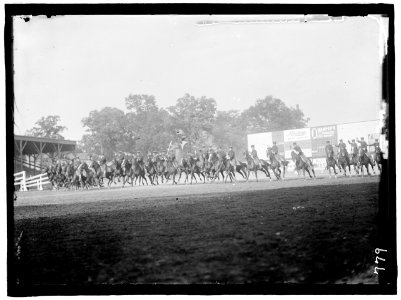 HORSE SHOWS. DEMNS. BY FT. MYER CAV. LCCN2016863555