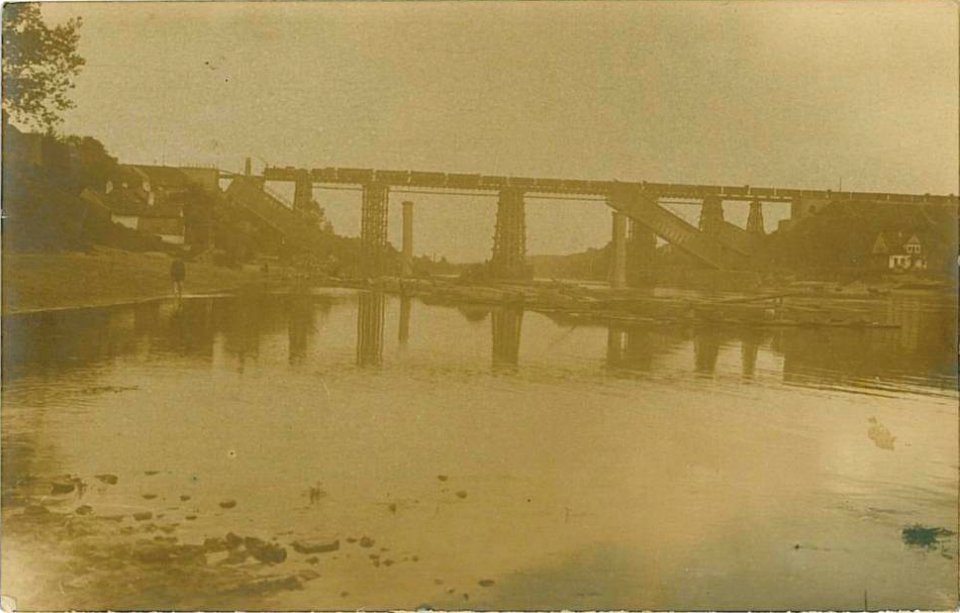 Horadnia, Nioman, Čyhunačny most. Горадня, Нёман, Чыгуначны мост (1916)