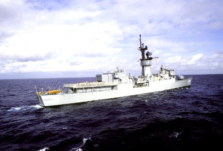 Horizontal starboard quarter view of USS Pharris (FF-1094) underway during Unitas XXI 1980 DN-ST-83-00133