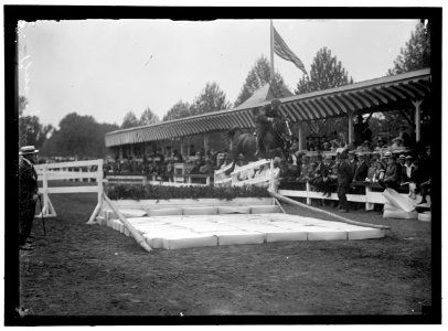 HORSE SHOWS. RALPH COFFIN; BROAD JUMP LCCN2016867325