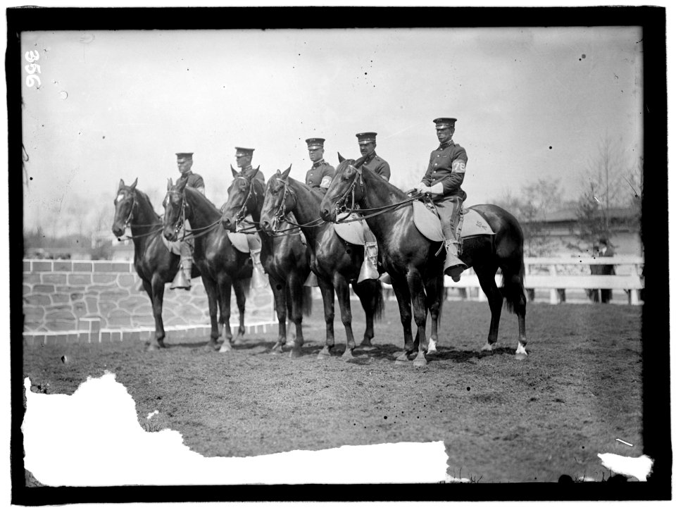 HORSE SHOWS. U.S. CAVALRY LCCN2016863334