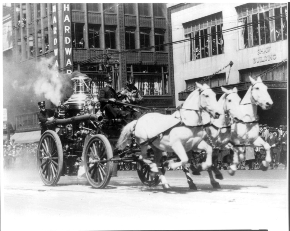 Horse-drawn fire engine rushing to a fire LCCN2012646404