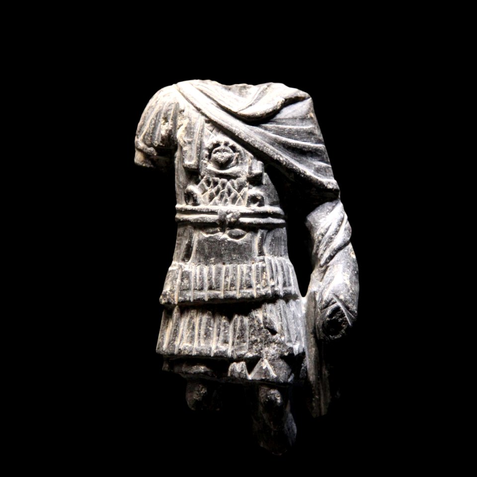 Horus as emperor-Ma 2736-IMG 4868-black