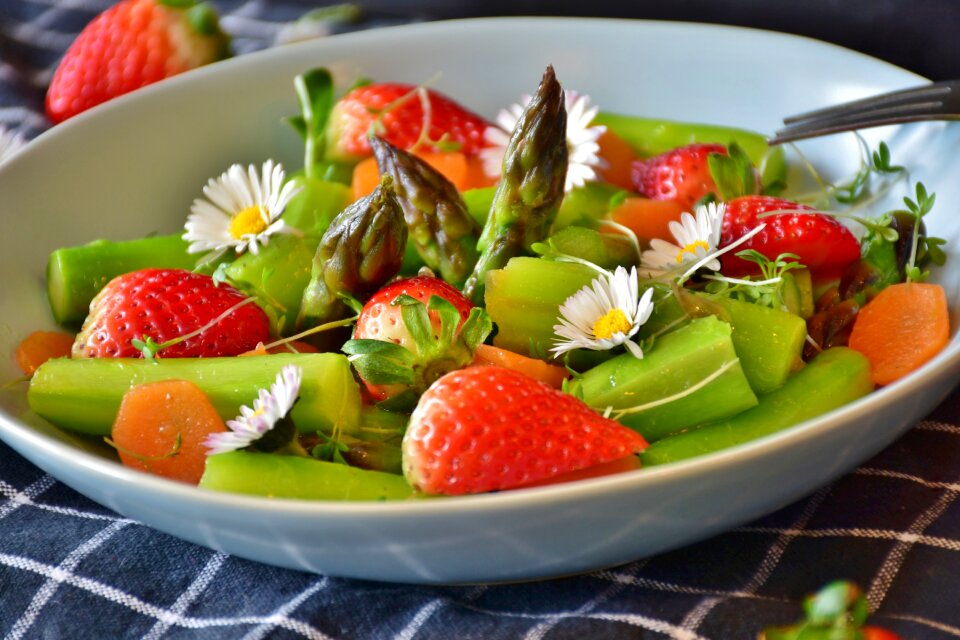 Green asparagus strawberries vegetarian