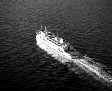 Hospital ship Yenisey in 1989