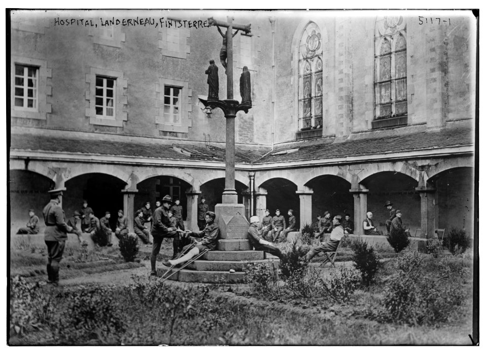 Hospital, Landerneau, Finisterre LCCN2014710135