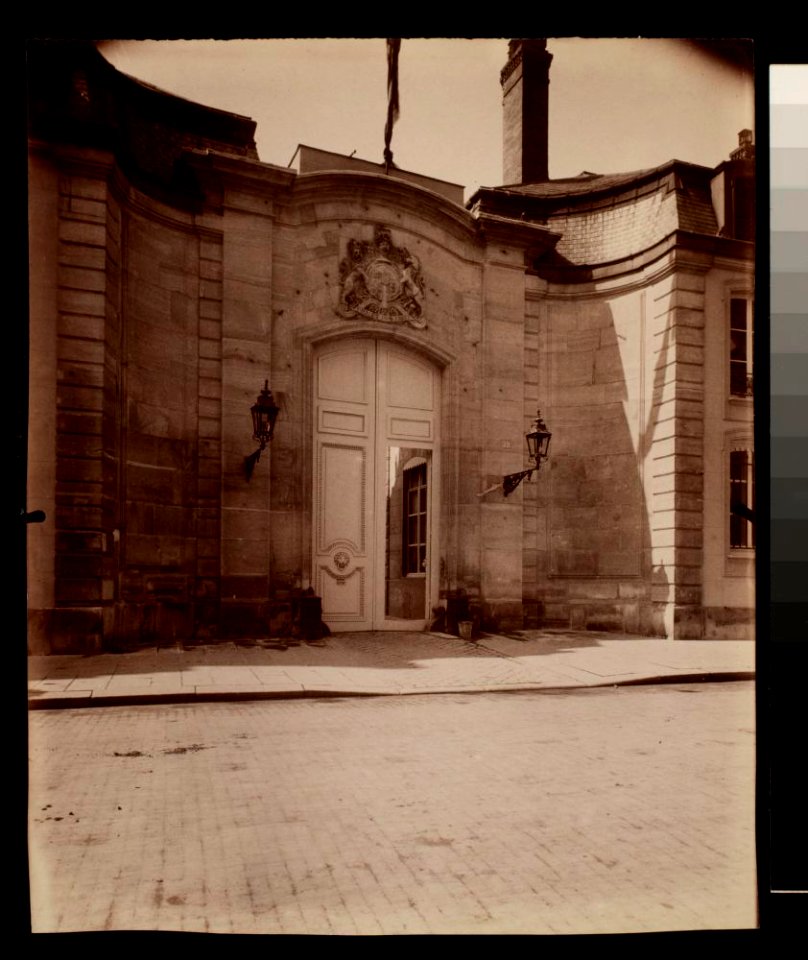 Hotel de Charost - Pauline Borghese - Ambassade d’Angleterre 39 Fbg. St. Honore (8e arr)