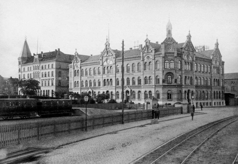 Hotel Germania (Kiel 45.115)