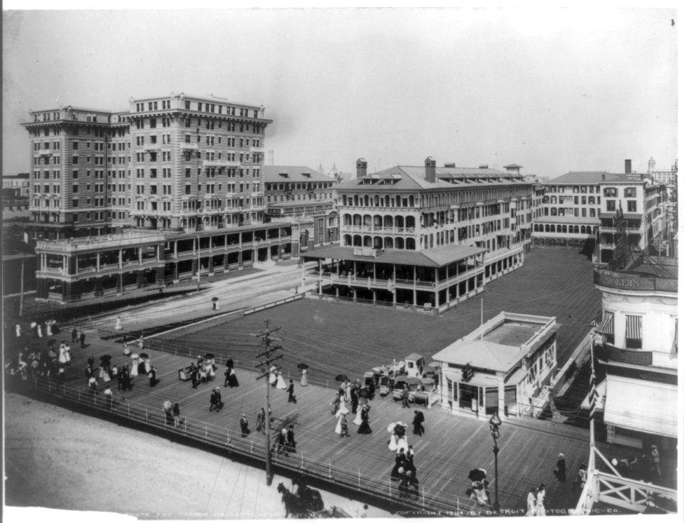 Hotels Chalfonte & Haddon Hall, Atlantic City, N.J. LCCN2016652743