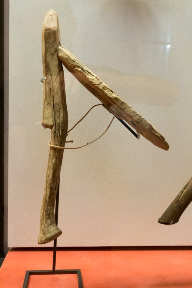 Houe à soc arrondi - Louvre - AF 9679
