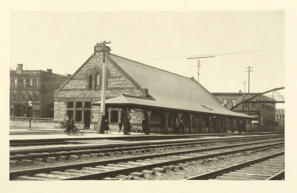 Houghton MS Typ 1070 - Richardson, Allston Railroad Station 2