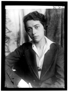 HOURWICH, REBECCA. SUFFRAGETTE LOC hec.10943