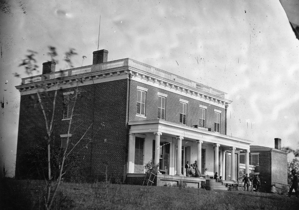 House of A.M. Aiken (on James River, VA, near Aiken's Landing (Varina). This is the river front view.)(Text in... - NARA - 529252