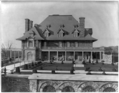 House of John D. Rockefeller - South front & formal garden LCCN2004679690