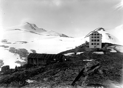 Hotel Dreisprachenspitze und österreichische Unterkunftshütte - CH-BAR - 3238750