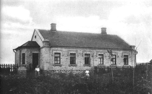 House workers in Kadievka