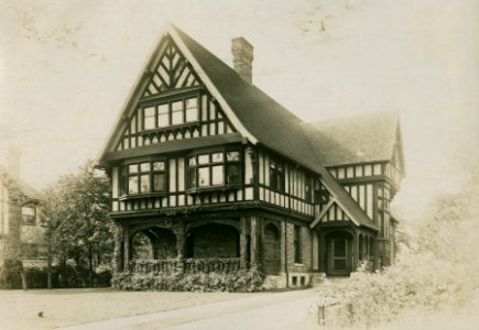 House, Evanston, Illinois, early 20th century (NBY 857) photo