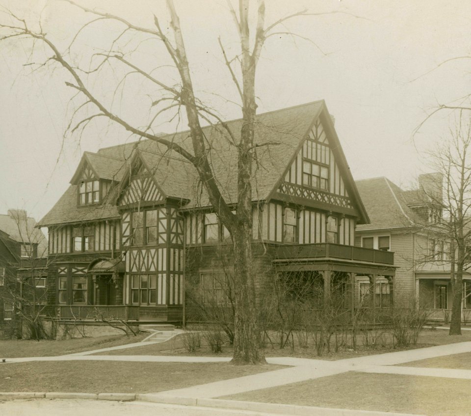 House, Evanston, Illinois, early 20th century (NBY 632)