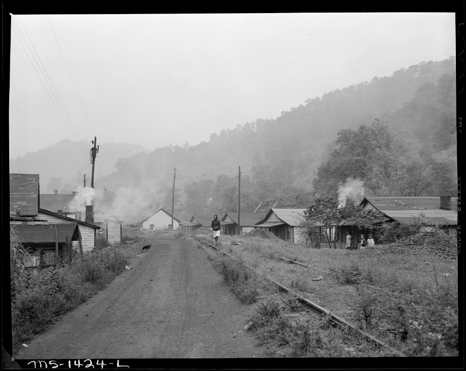 House. Kingston Pocahontas Coal Company, Exeter Mine, Big Sandy Housing Welch, McDowell County, West Virginia. - NARA - 540797