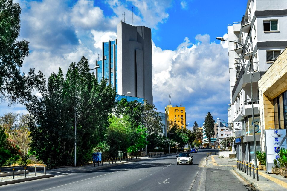 Travel road urban