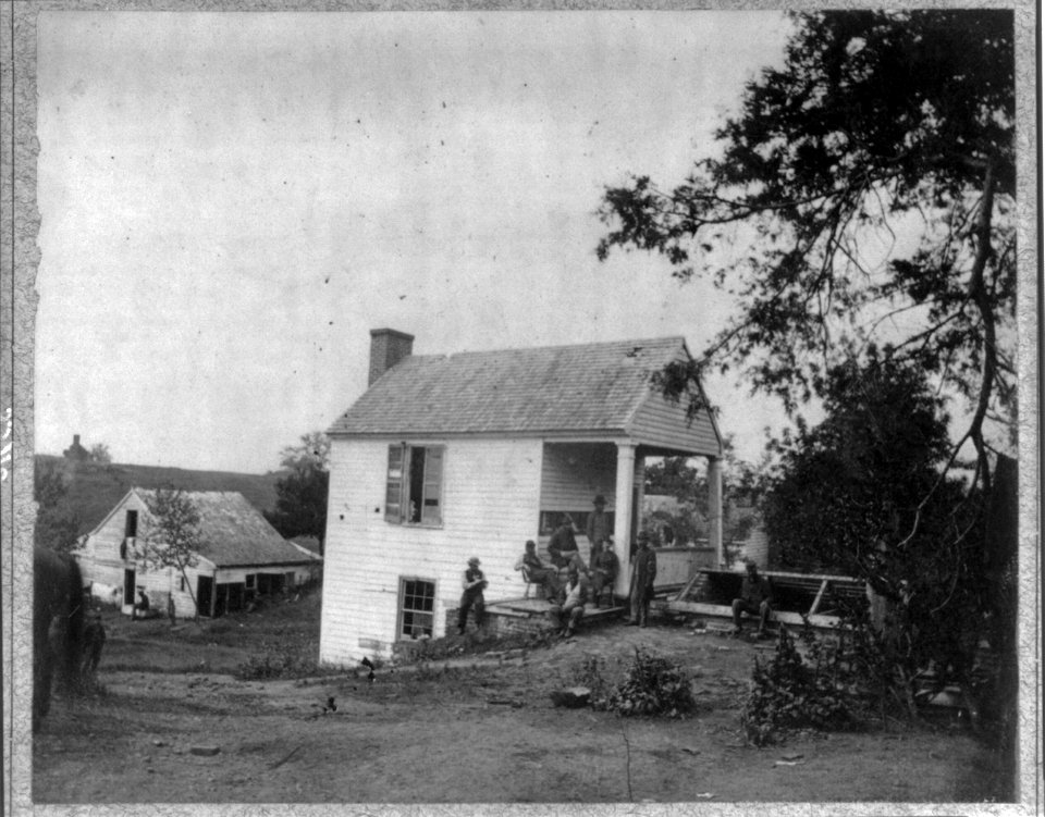 Houses at Marye's Heights, Fredericksburg, Va LCCN2006675492