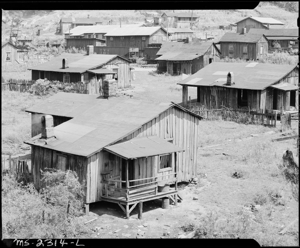 Houses of miners. Kentucky Straight Creek Coal Company, Belva Mine, abandoned after explosion (in) Dec. 1945, Four... - NARA - 541239