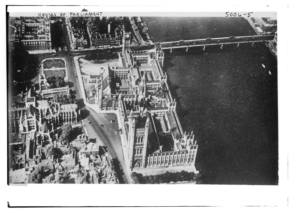 Houses of Parliament LCCN2014709443