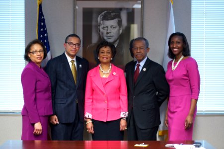 HQ 2012-0404-D6 (6905269946)