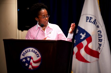 HQ 2012-0404-D70 (7051361503)