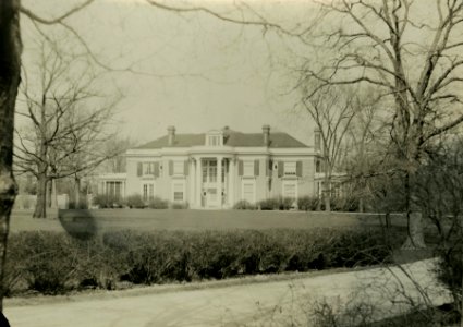 House, Illinois, early 20th century (NBY 956)