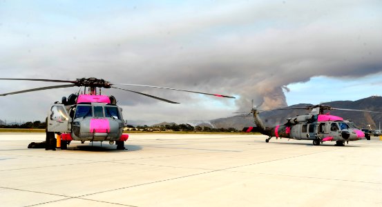 HSC-3 responds to wildfires. (8717425423)