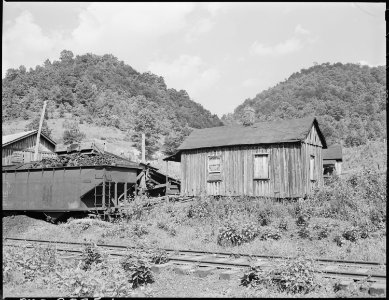 Houses of miners. Kentucky Straight Creek Coal Company, Belva Mine, abandoned after explosion (in) Dec. 1945, Four... - NARA - 541252 photo